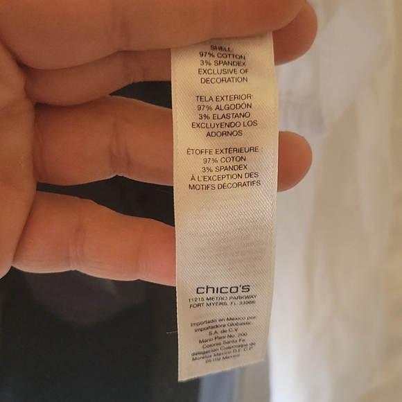 White women's shirt size 3 , large - Picture 5 of 7